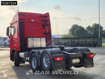 Traktor Iveco