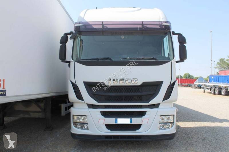 Traktor Iveco