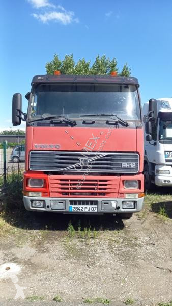 Tracteur Volvo 380