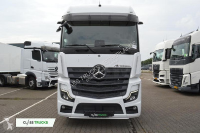 Traktor Mercedes