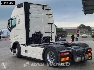 Cabeza tractora Volvo