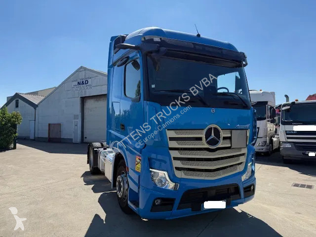 Traktor Mercedes 1845  1845