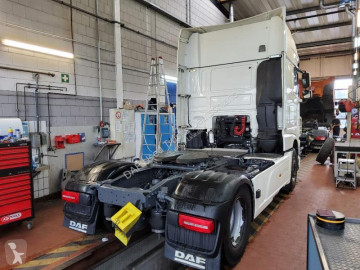 Cabeza tractora DAF