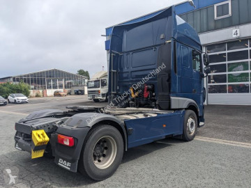 Cabeza tractora DAF