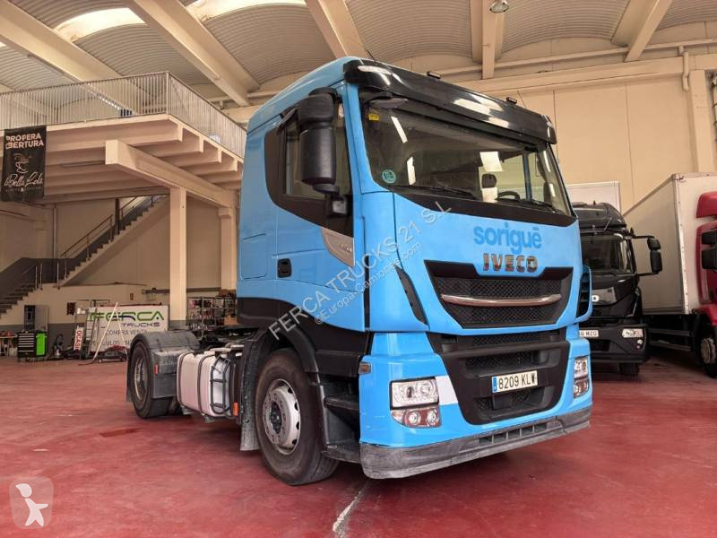 Traktor Iveco