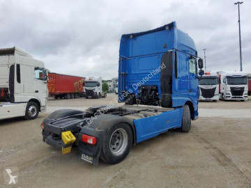Cabeza tractora DAF