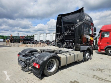 Cabeza tractora DAF