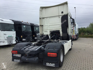 Cabeza tractora DAF