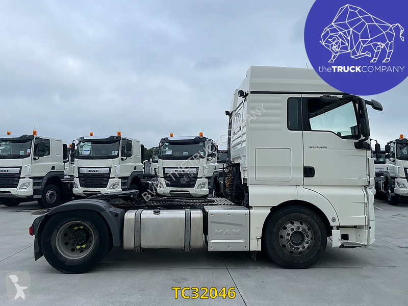 Traktor MAN 460