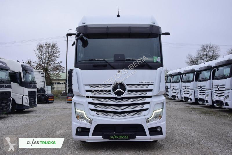 Traktor Mercedes 5 1845 BigSpace, Max tanks