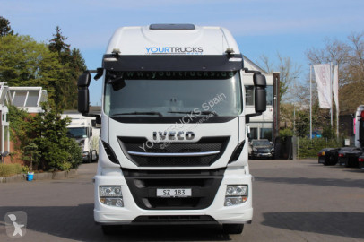 Traktor Iveco