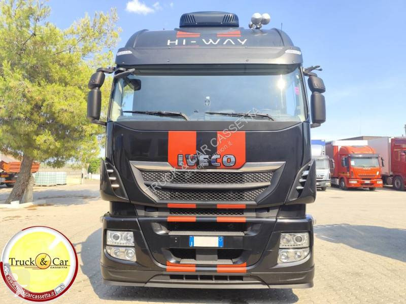 Traktor Iveco