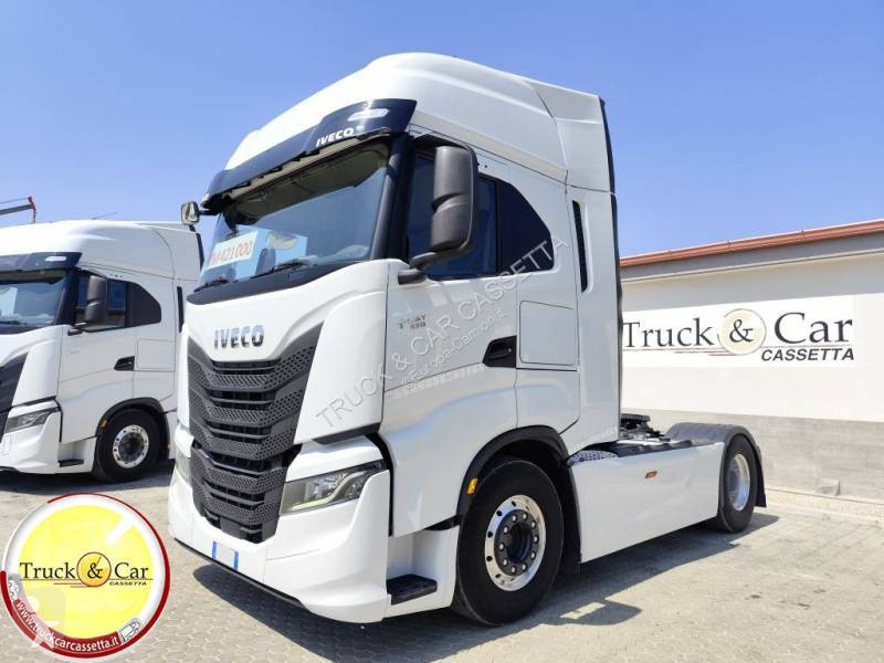 Traktor Iveco