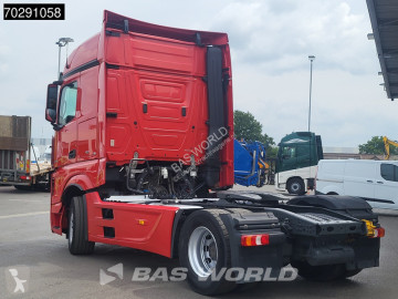Cabeza tractora Mercedes