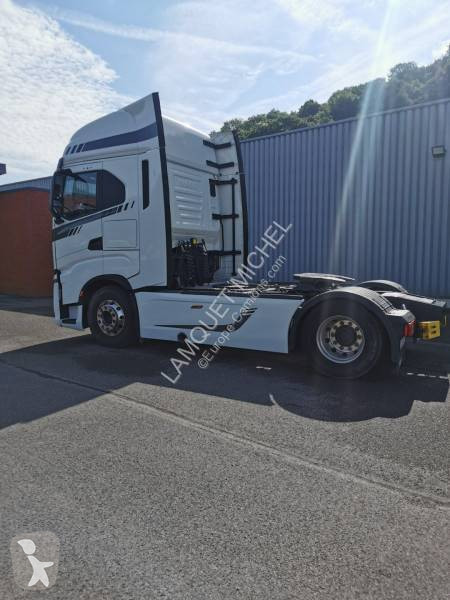 Traktor Iveco