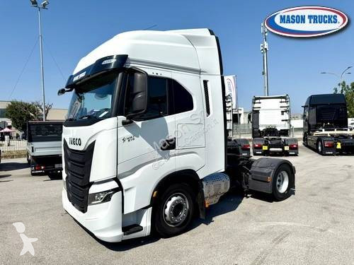 Traktor Iveco