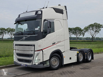 Cabeza tractora Volvo