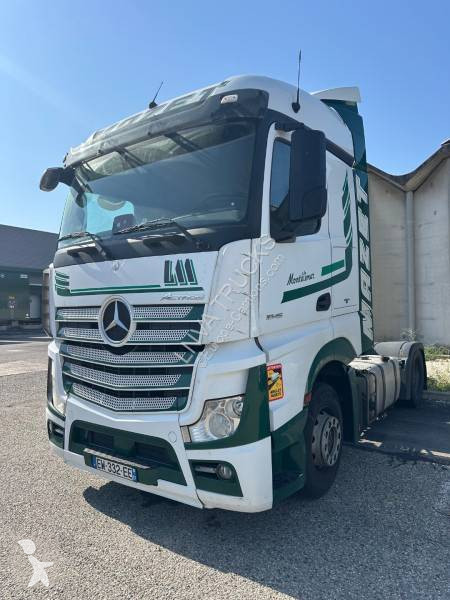 Cap tractor Mercedes