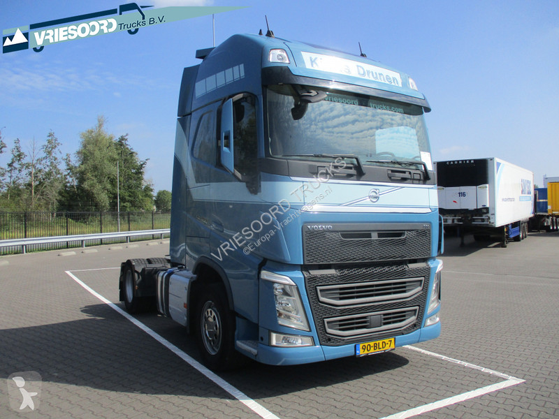 Tracteur Volvo pk LNG/Diesel