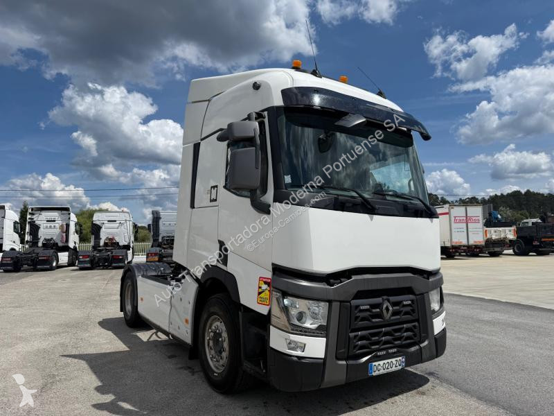Traktor Renault 520 Gamme T