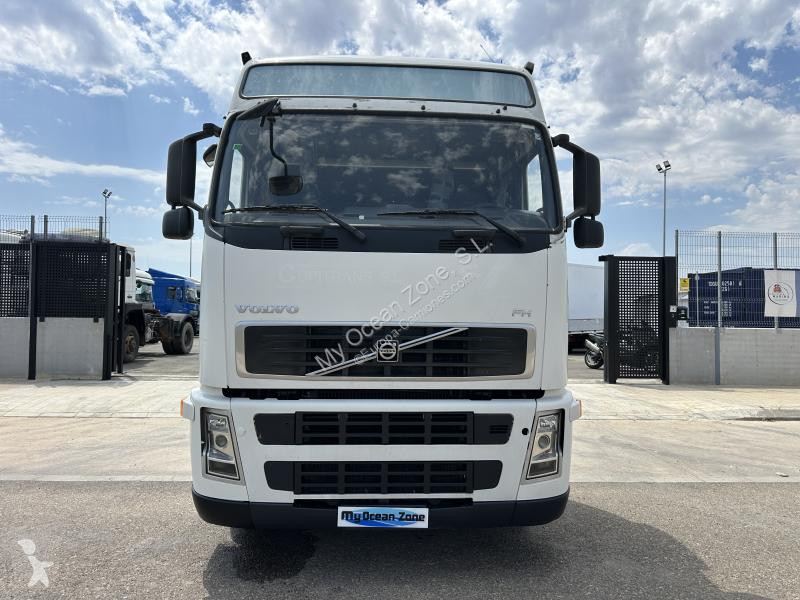 Tracteur Volvo 440
