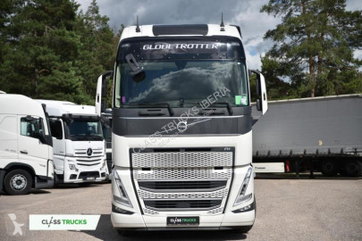 Tracteur Volvo 460 FH Globetrotter XL i-Save Side Skirts
