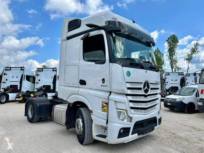 Tractor Mercedes