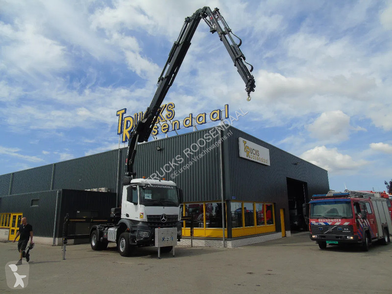 Traktor Mercedes 2051 + 4X4 + HIAB 302 E6 / JIB...