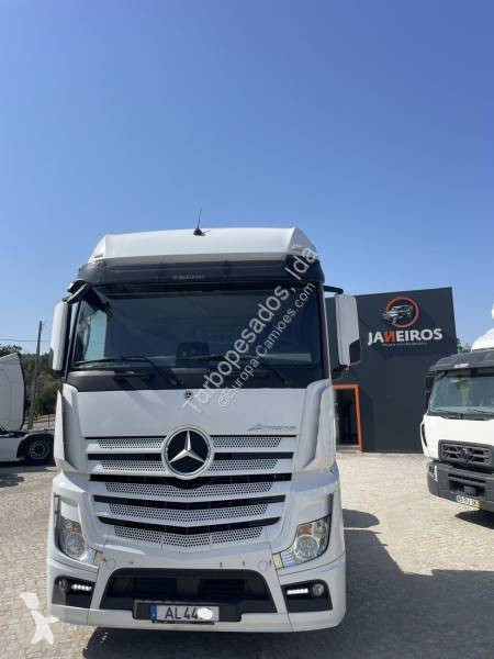 Tractor Mercedes