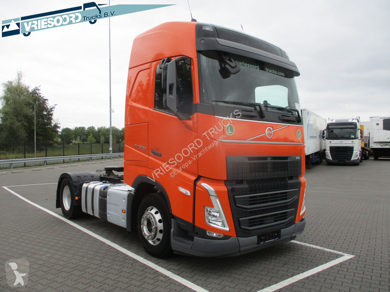 Tracteur Volvo 500