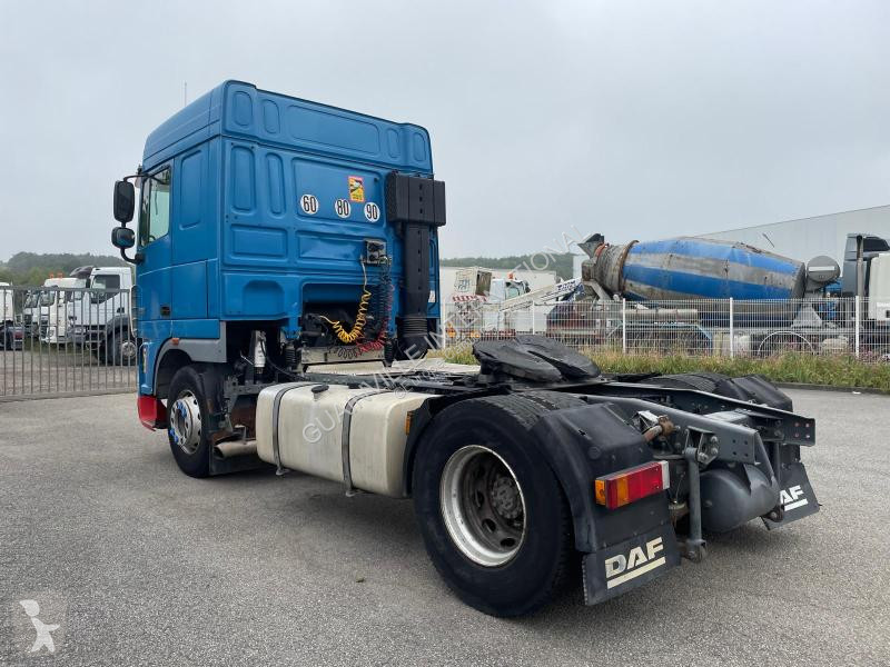Tracteur DAF 460