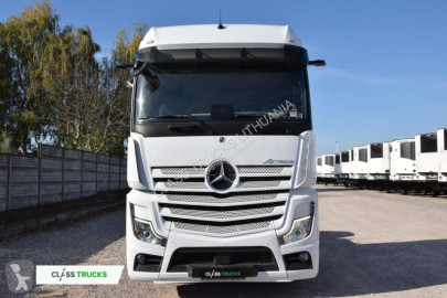 Cabeza tractora Mercedes