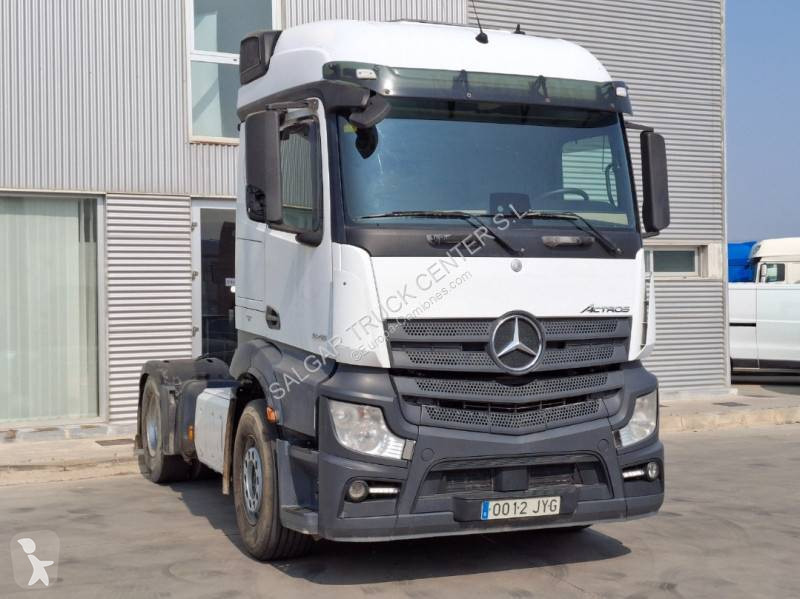 Traktor Mercedes