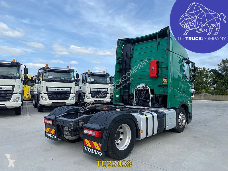 Traktor Volvo 500