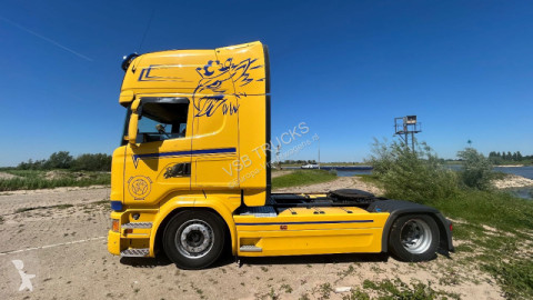 Cabeza tractora convoy excepcional Scania