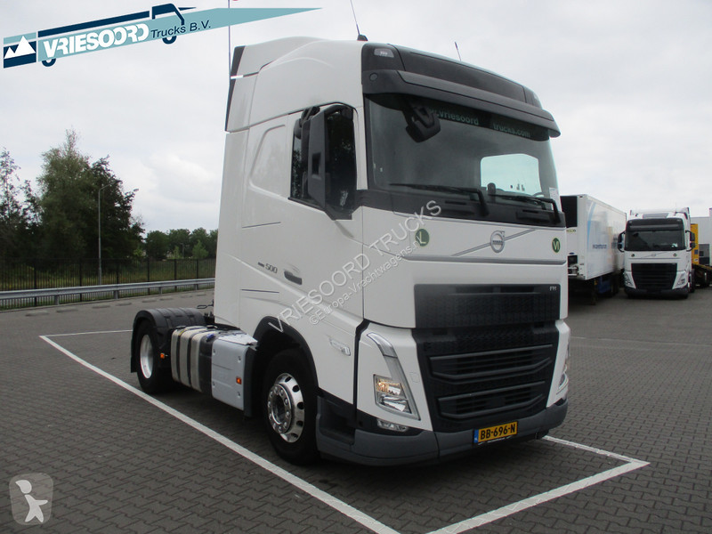 Tracteur Volvo 500 PK WITH STANDAIRCO