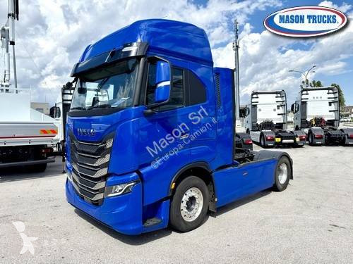 Traktor Iveco