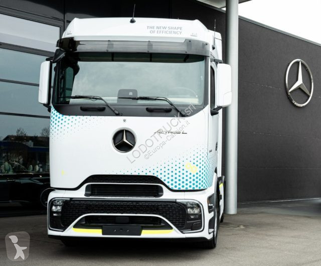 Tahač Mercedes ACTROS
