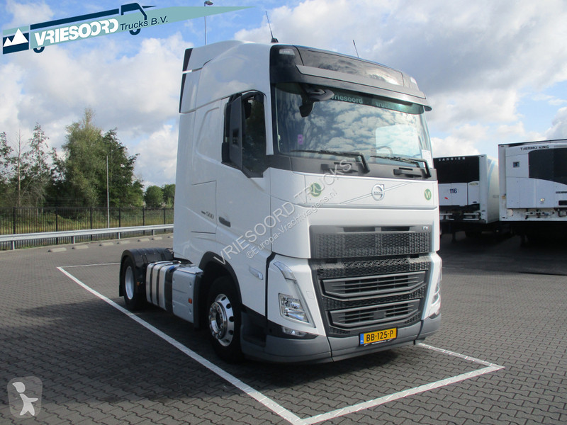 Tracteur Volvo 500 PK WITH STANDAIRCO