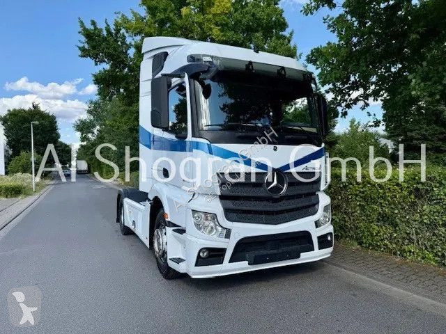 Tahač Mercedes 1845 StreamSpace 2,30 / Retarder...