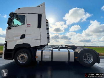 Tracteur produits dangereux / adr Renault