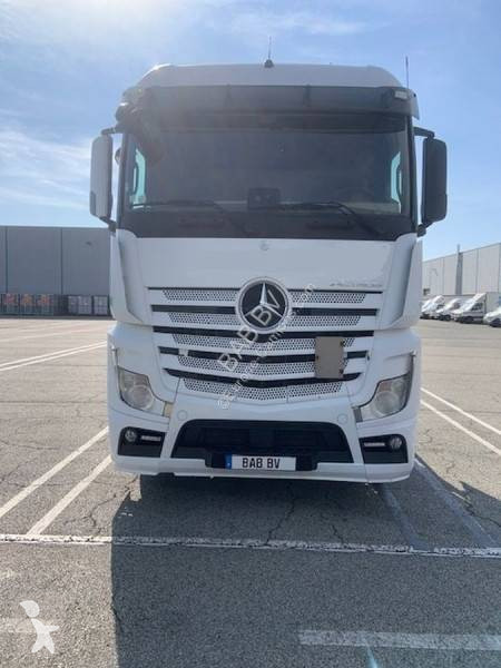 Tractor Mercedes