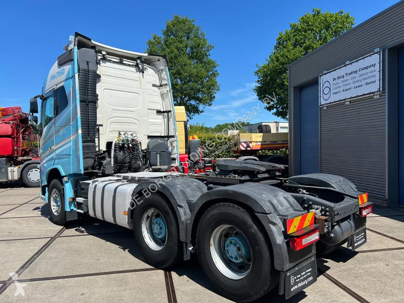 Traktor Volvo 16750 6x4
