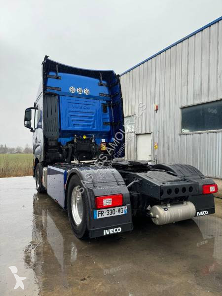 Traktor Iveco