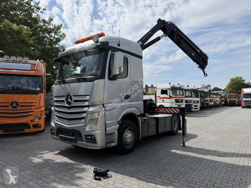 Tractor Mercedes 1842LS Kran HMF 2020 bis 18 Meter