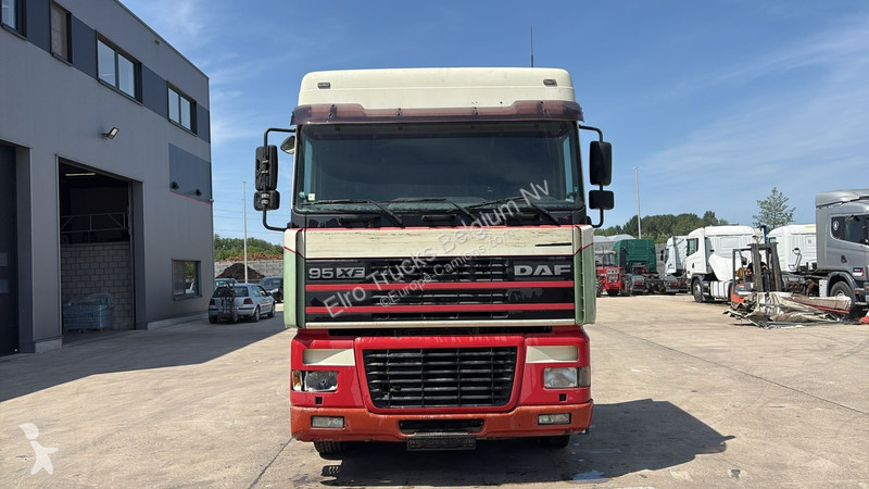Traktor DAF 95430 (EURO 3 / BOITE MANUELLE /...