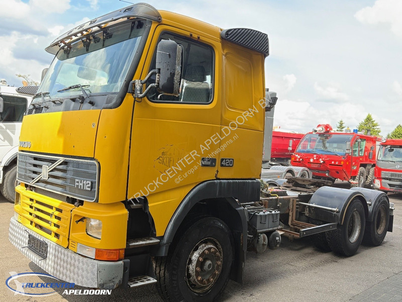 Traktor Volvo - 420 6x4, Manual transmission,...