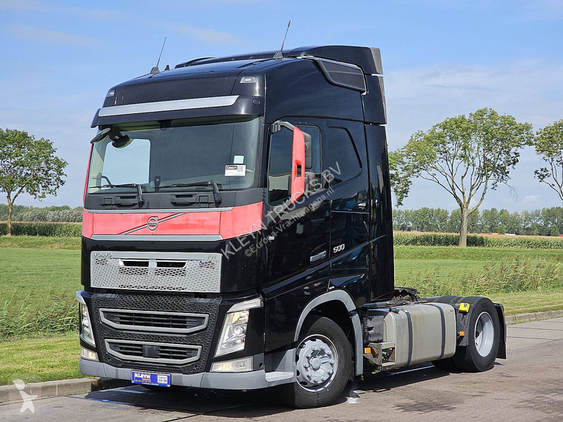 Traktor Volvo 500