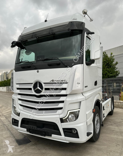 Traktor Mercedes 1851 LS