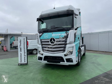 Cabeza tractora Mercedes nueva